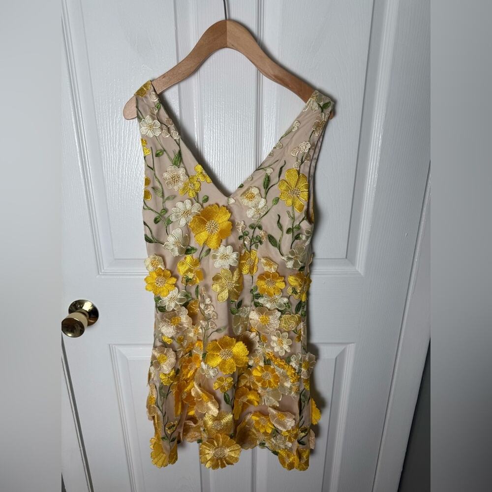 ASTR The Label Aisha Floral Appliqué Mini Dress S - Picture 3 of 9